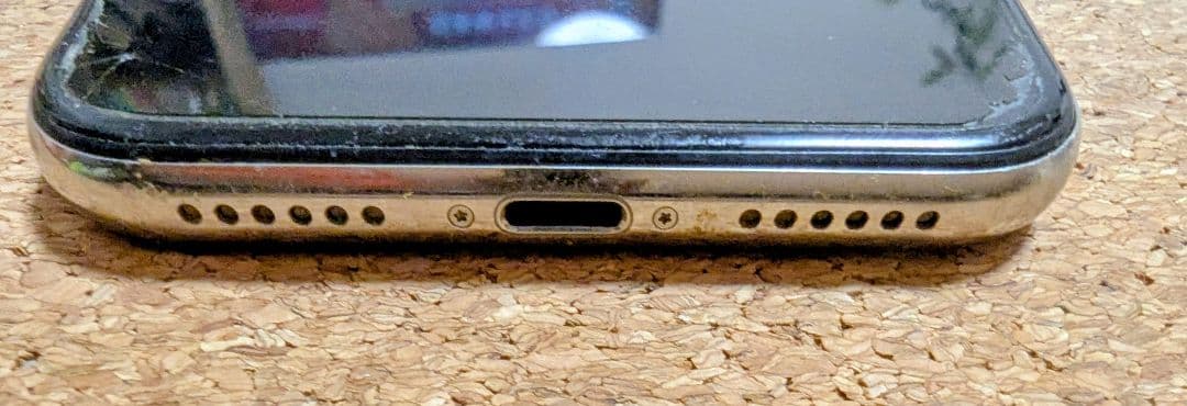 iPhone X 256G 背面割れ有
