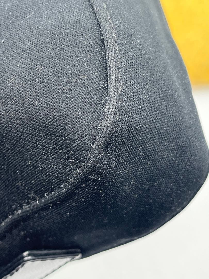 【美品】FENDIフェンディ マンマバケット ブラック　シルバー金具