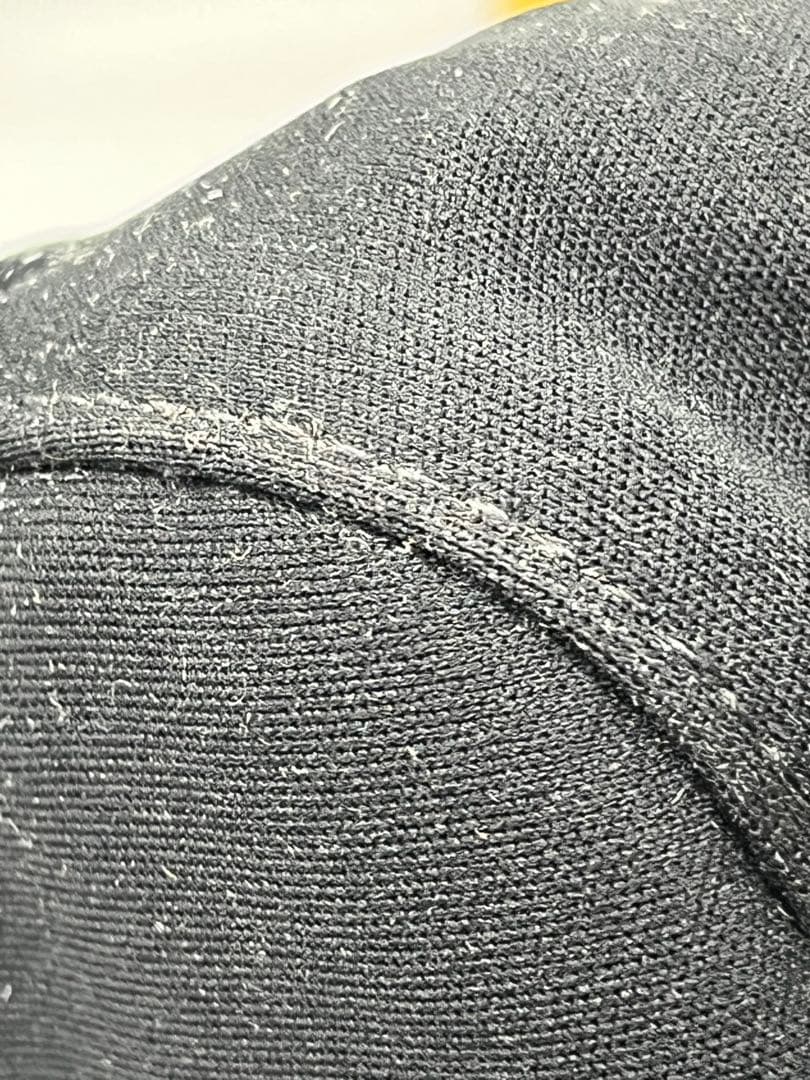 【美品】FENDIフェンディ マンマバケット ブラック　シルバー金具