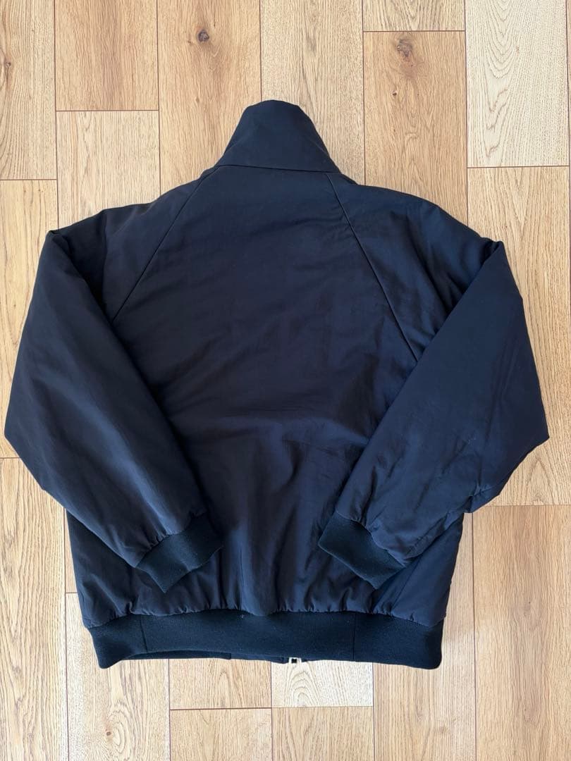 ジャケット・アウター ATON MAT AIRLY NYLON WOOL PADDED STAND