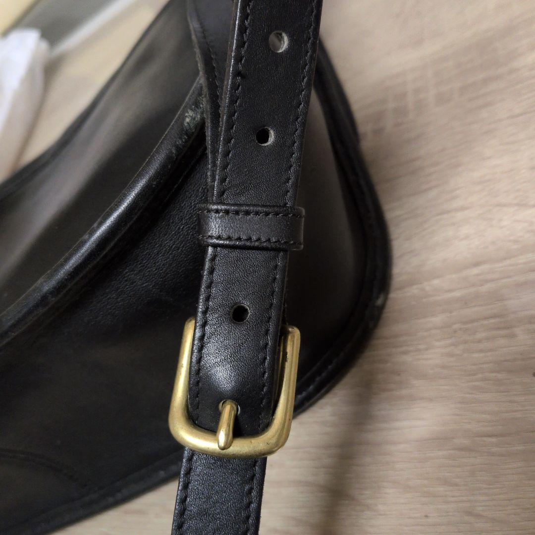 coach ターンロック　ショルダーバッグ　ブラック　レザー