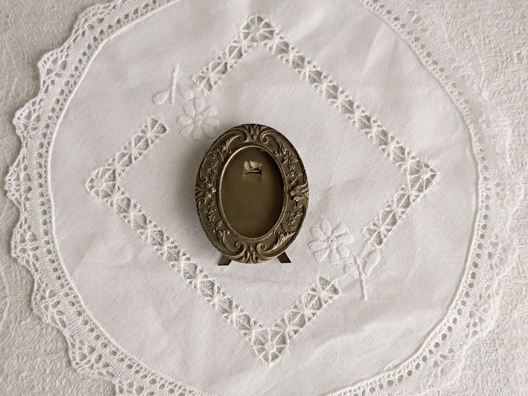 * antique flame ୨୧* オーバル型 かわいいアンティークフレーム