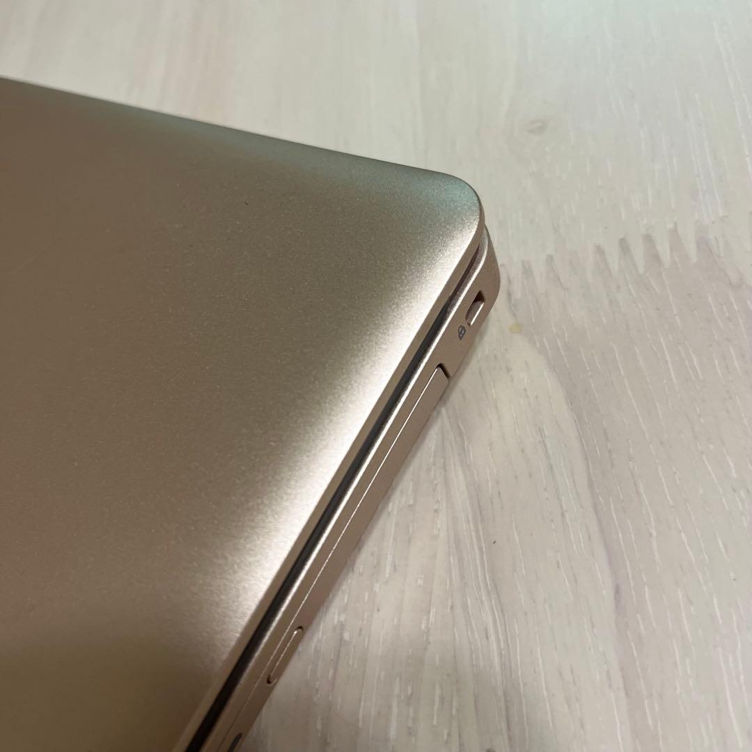 美品　DELL ノートPC ゴールド