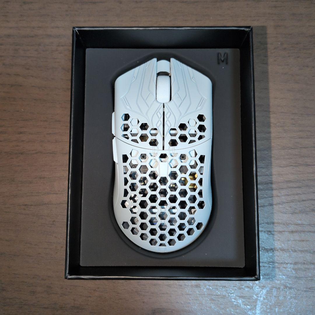 Finalmouse ULX FROSTLORD Mサイズ