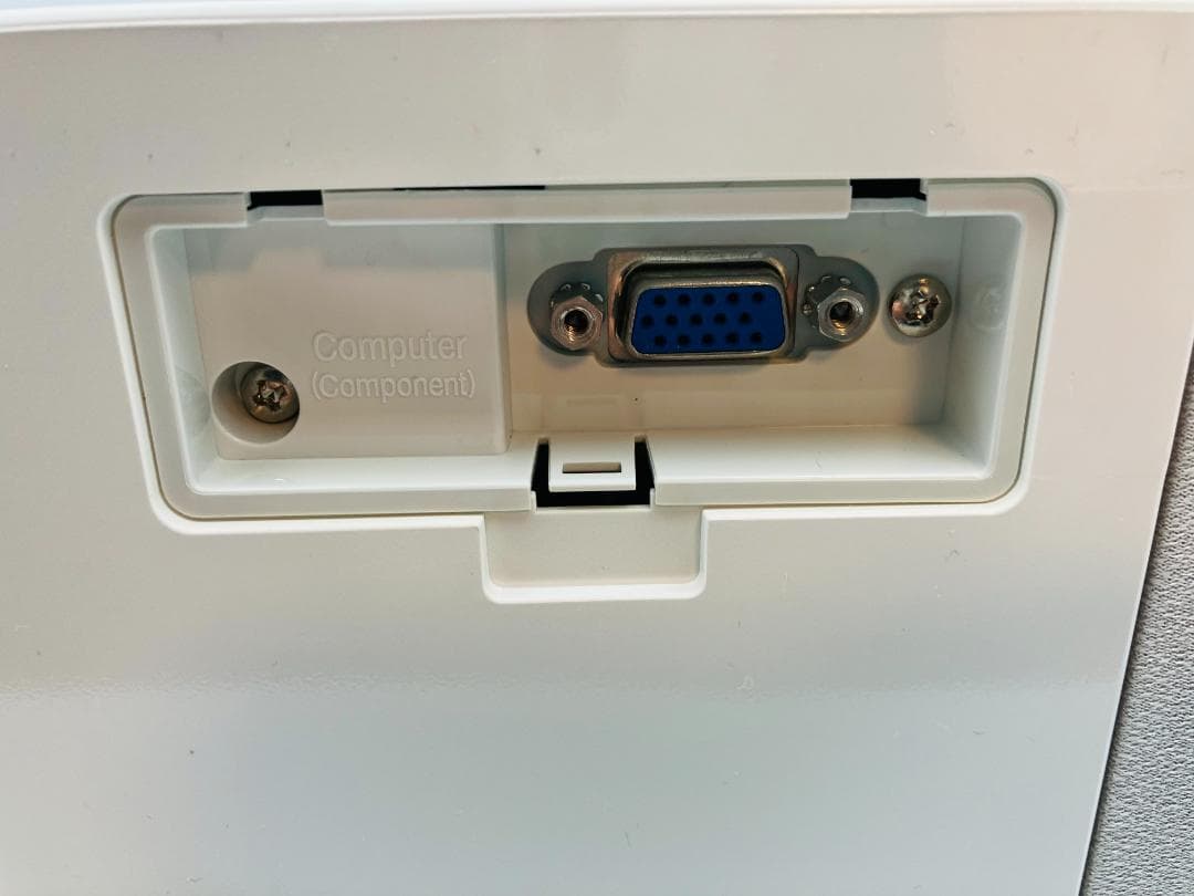 EPSON プロジェクター　dreamio EMP-TWD3