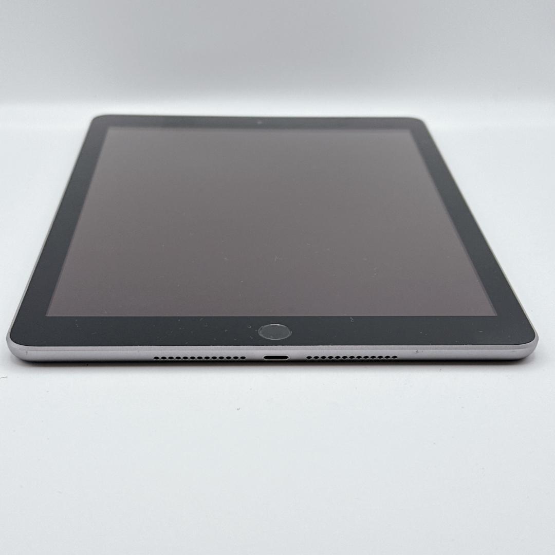 【美品】iPad (第5世代) 128GB Wi-Fiモデル スペースグレイ