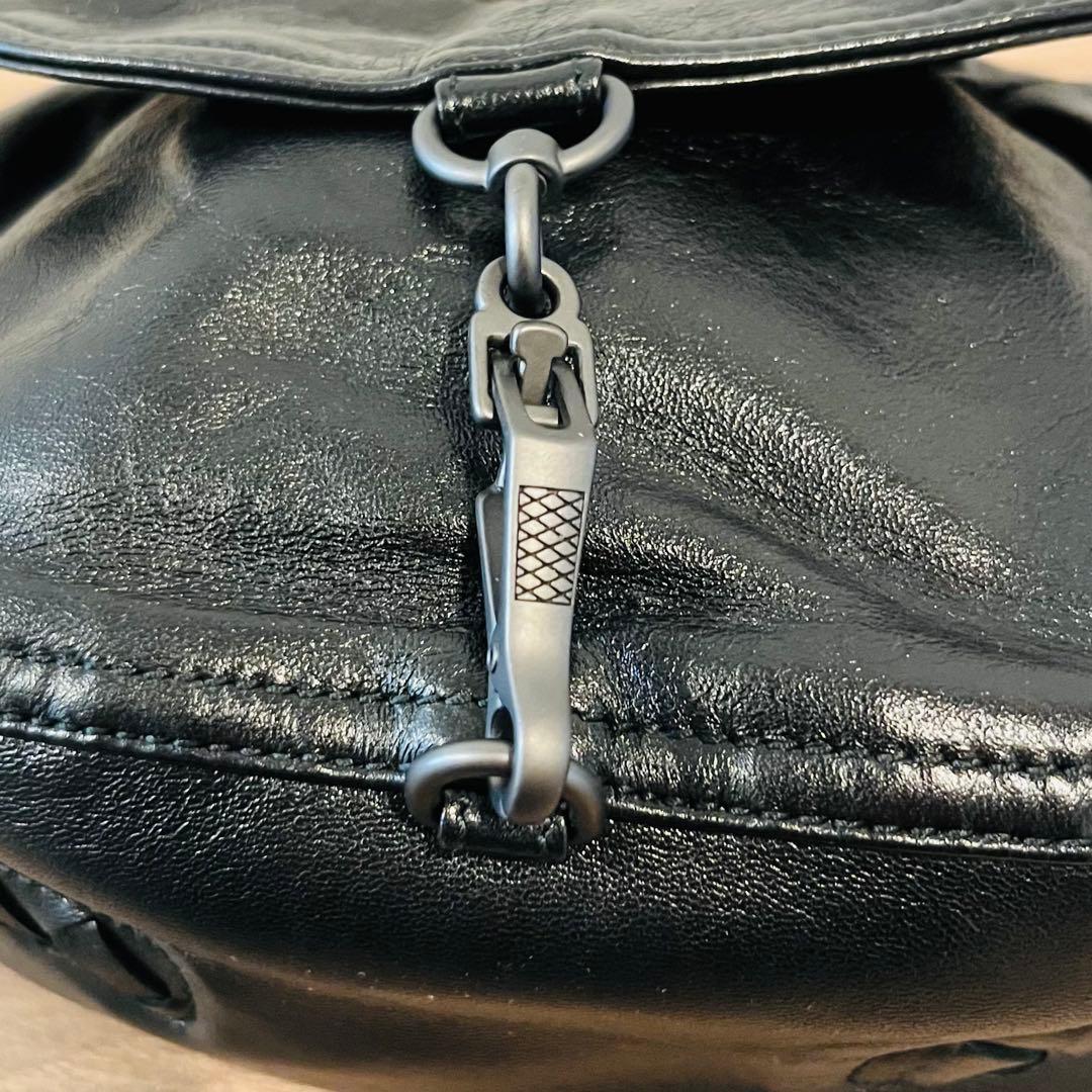 【極美品】 ボッテガヴェネタ ワンショルダーバッグ イントレ 肩掛け レザー 黒