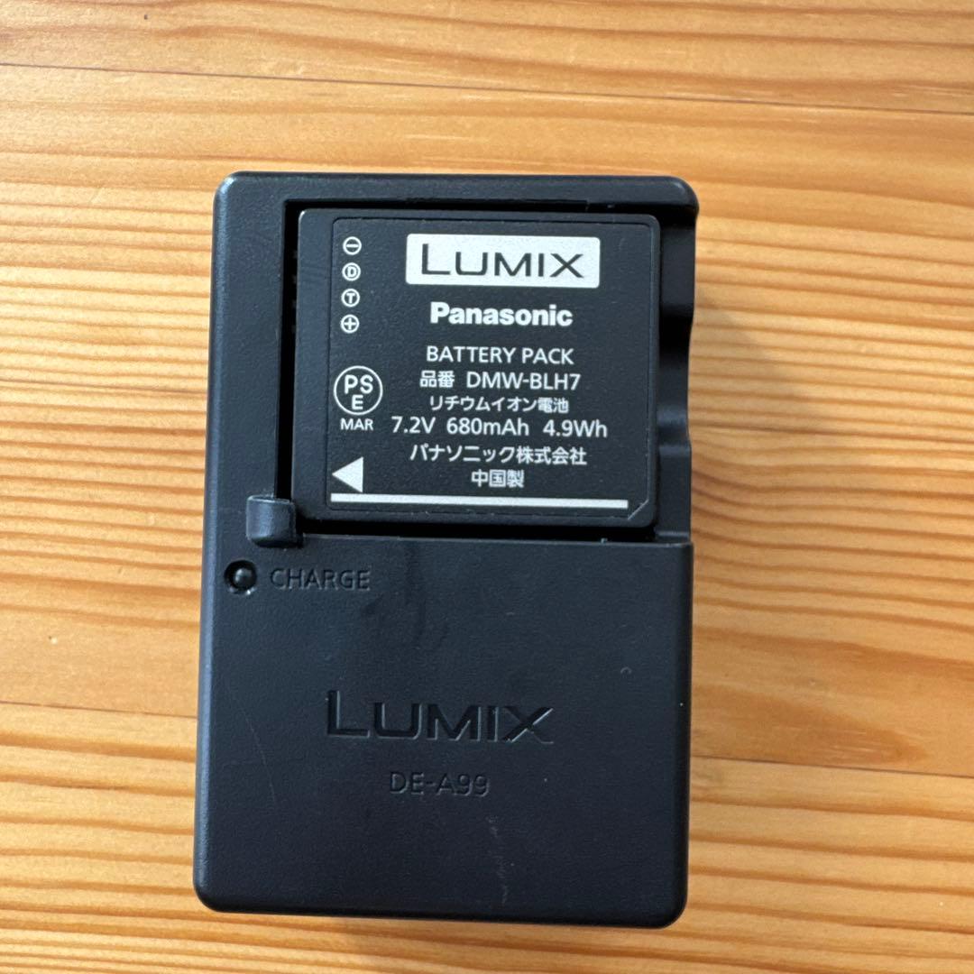 パナソニック LUMIX G DMC-GF7W ダブルズームレンズ