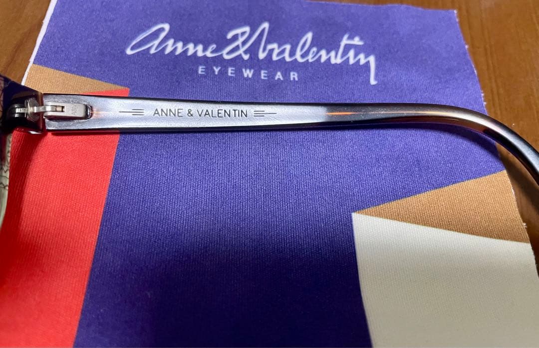 Anne et Valentin(アンバレンタイン) KOLOR コロール