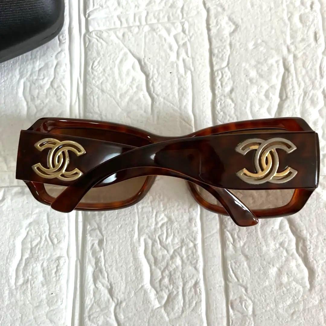 CHANEL シャネル　サングラス　ココマーク　ケース付き