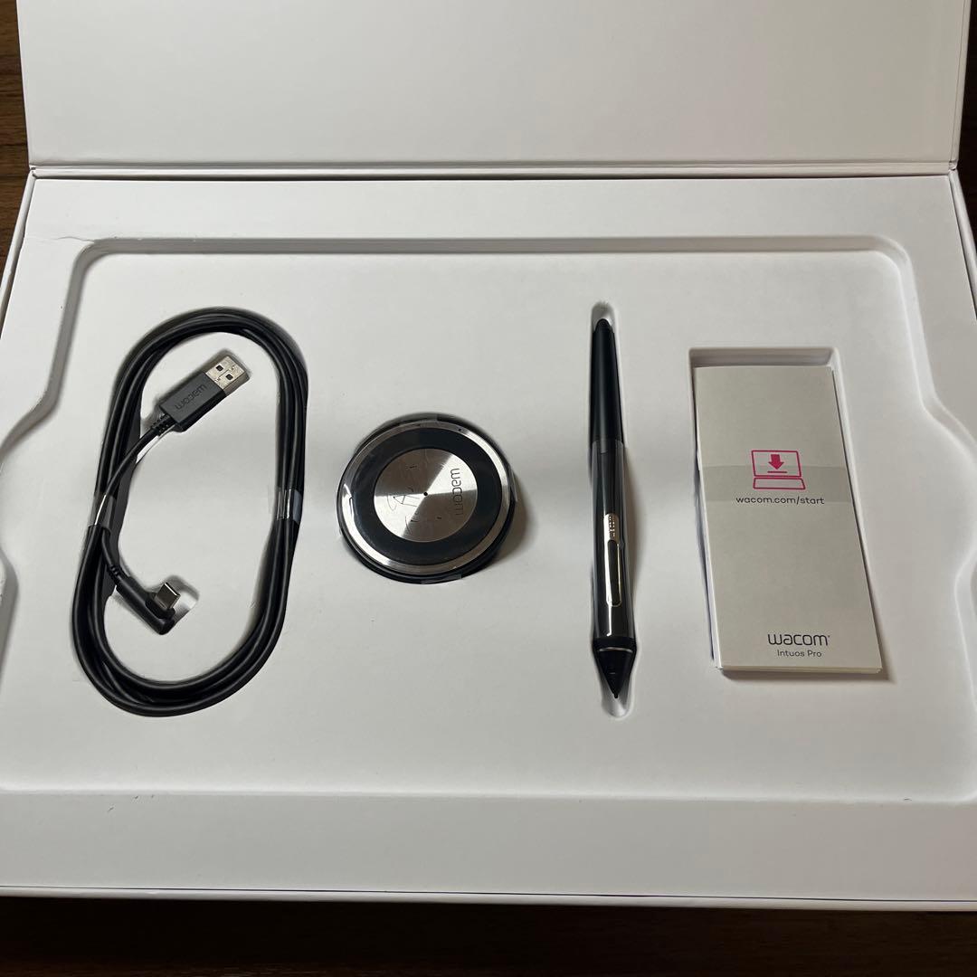 Wacom intuos pro Mサイズ