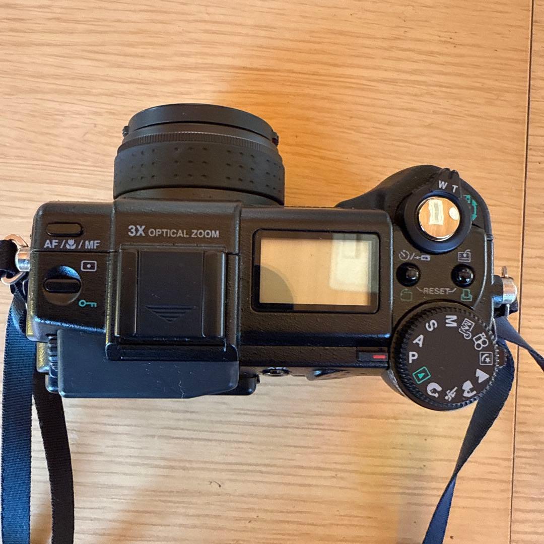 OLYMPUS CAMEDIA 3倍光学ズーム