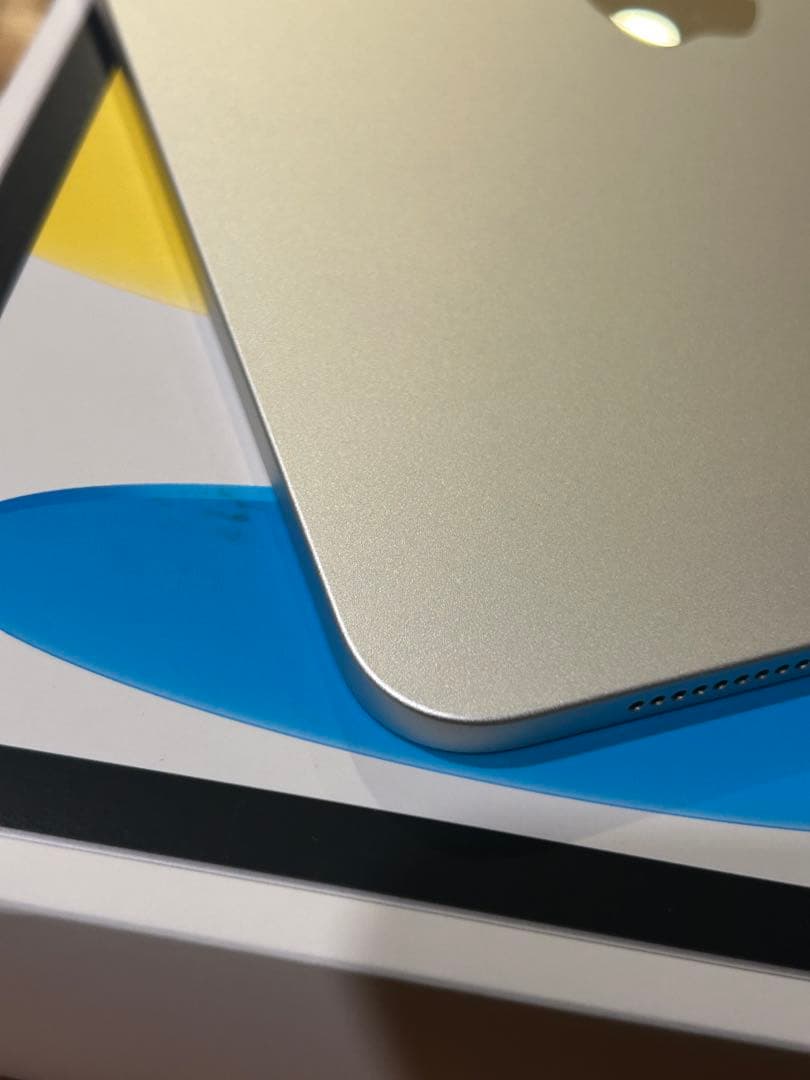 モシャス iPad 第10世代 Wi-Fi 64GB シルバー