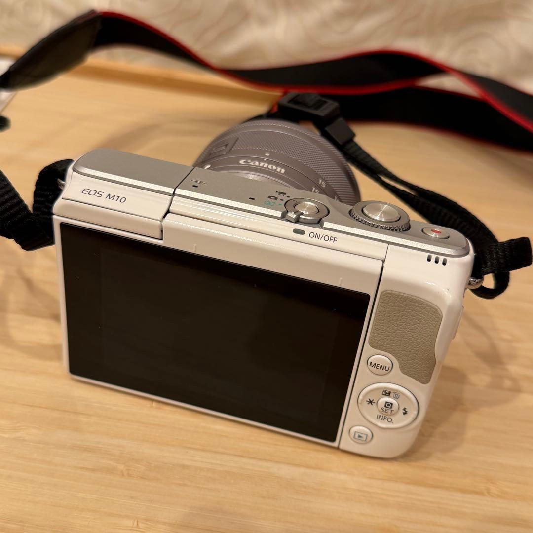 Canon EOS M10 ミラーレス一眼カメラ