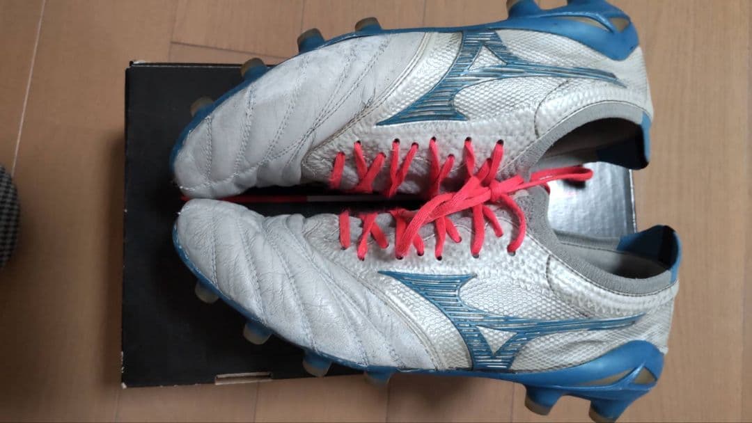 ミズノ　モレリアネオ4ベータ　25.5cm