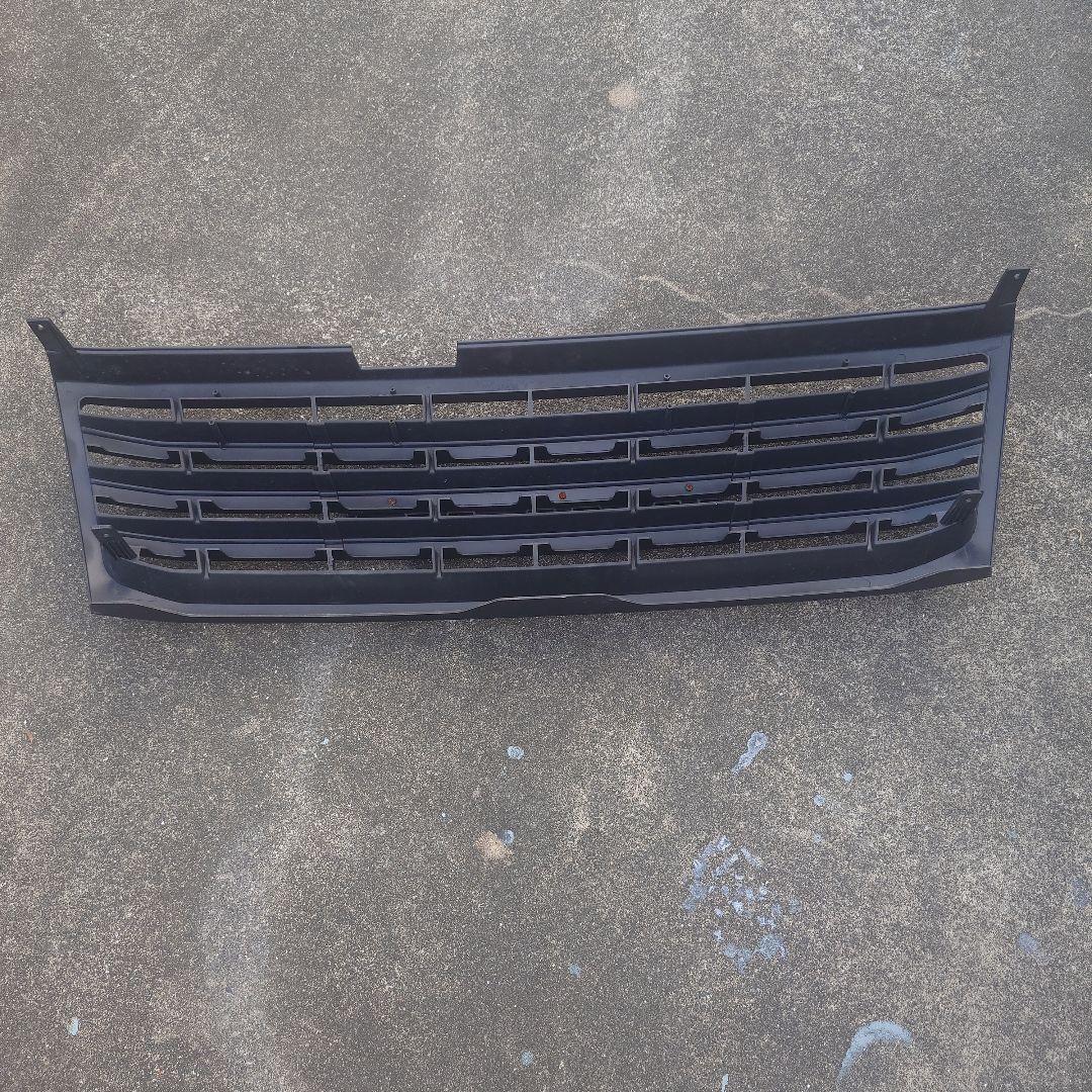 ランドクルーザー100　TOYOTA グリル