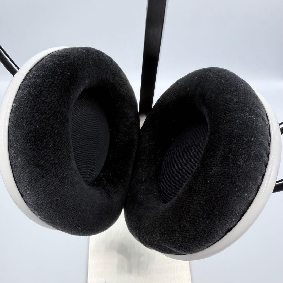 ✨廃盤✨ AKG Q701 WHT ヘッドフォン 白 高音質 ハイレゾ