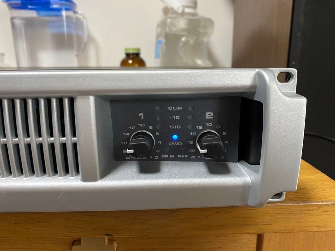 QSC PLX1802 パワーアンプ
