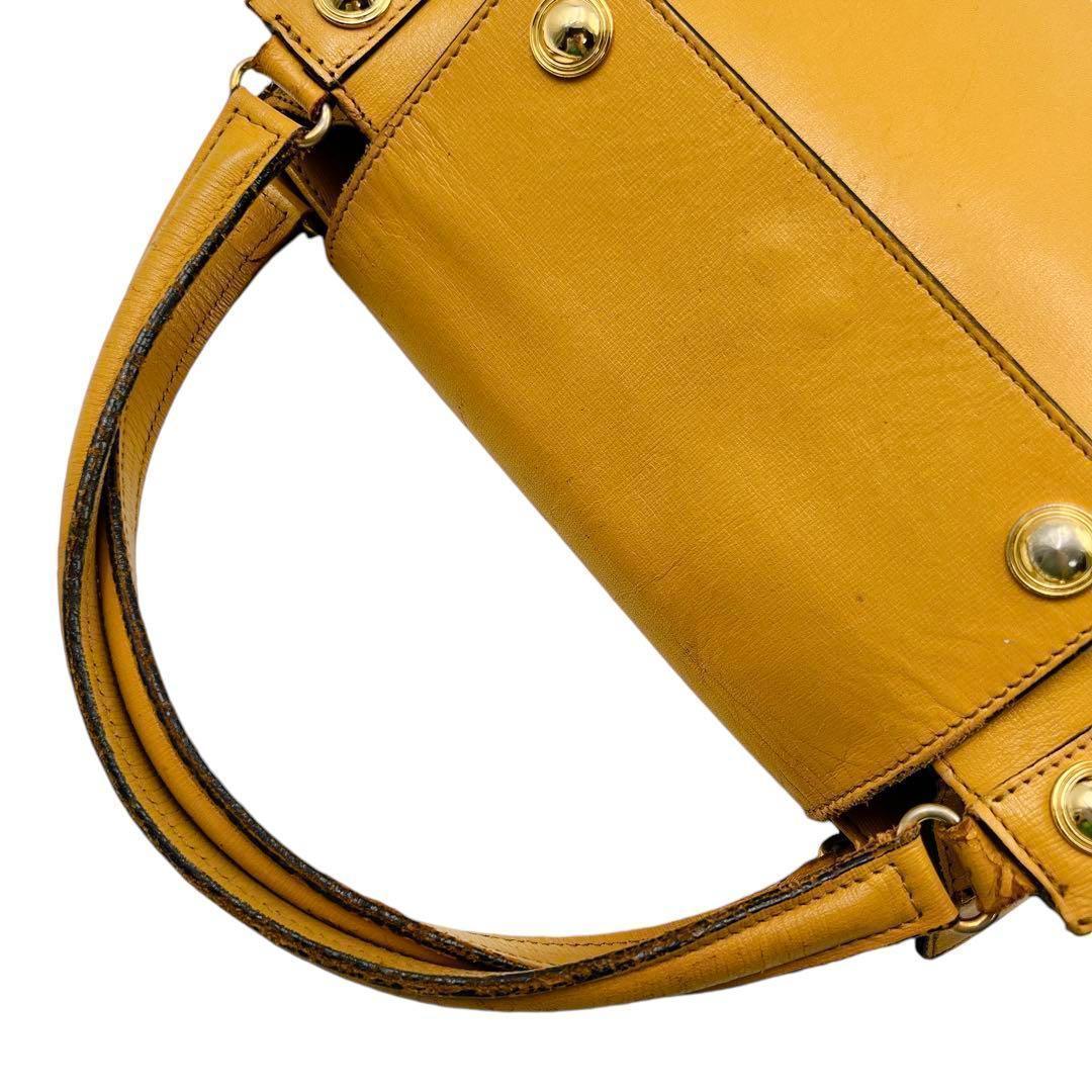 GIANNI VERSACE レディース スタッズ ハンドバッグ 8667