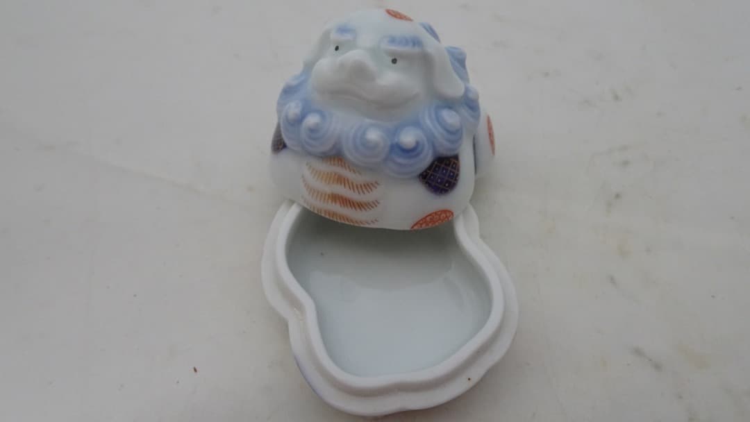 唐獅子の香合　新品