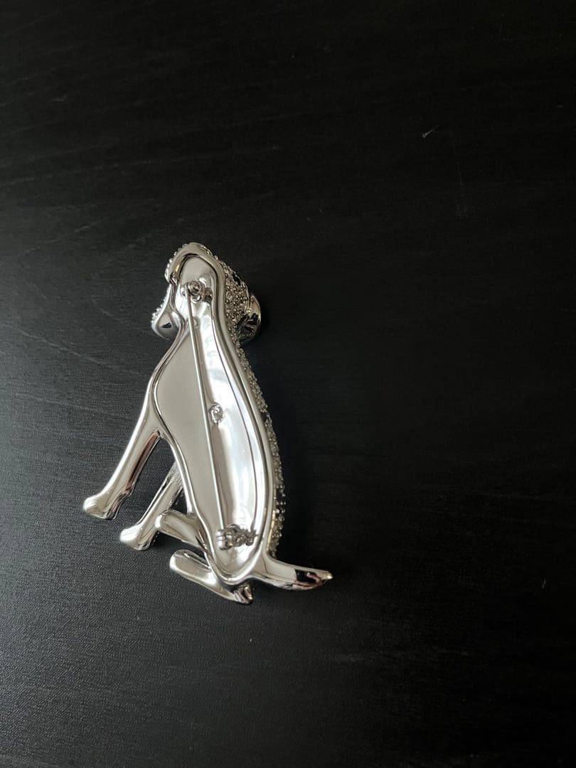 最終値下げ！【美品】スワロフスキー　ブローチ　犬