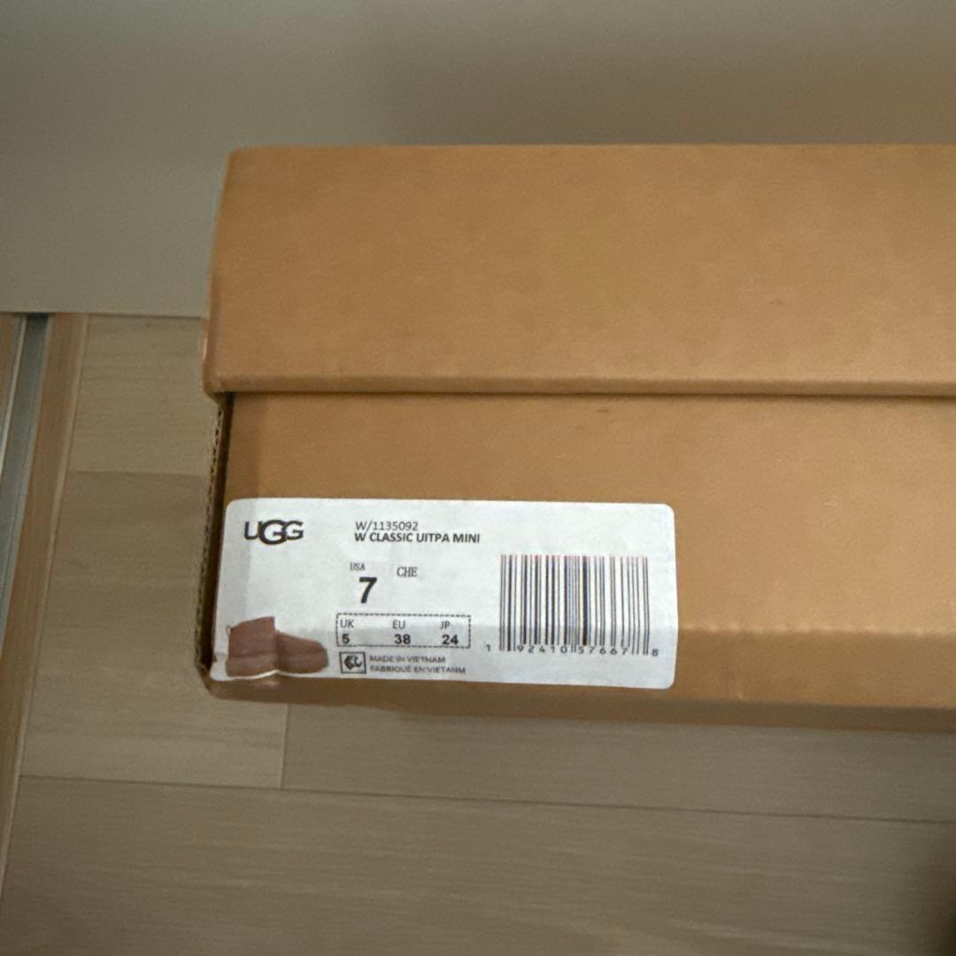 UGG CLASSIC UITPAMINI チェスナット
