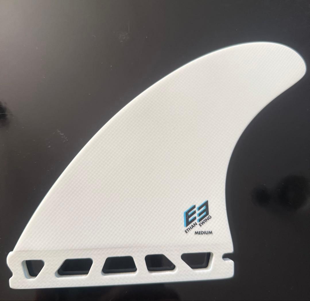 試乗のみ美品 フューチャー イーサン futures Ethan Ewing M