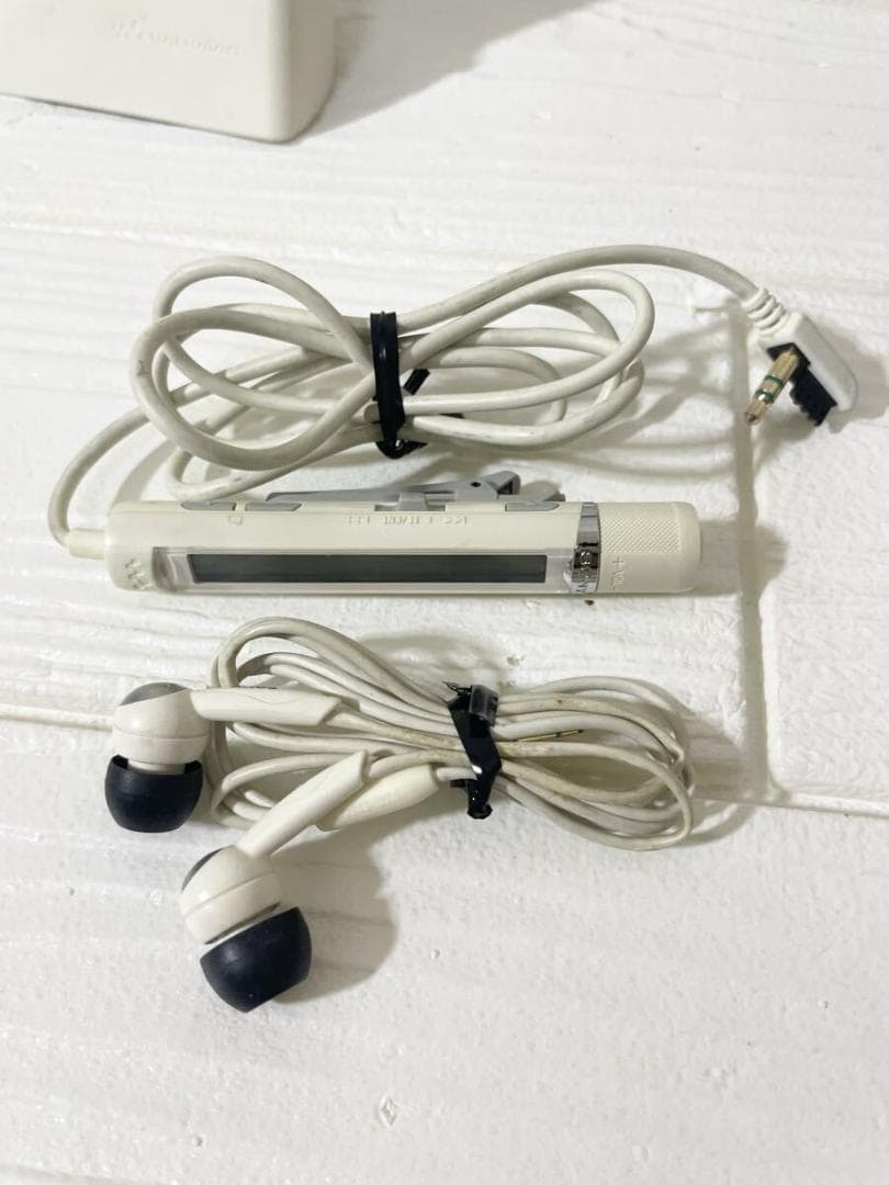 【現状品】MDウォークマン　MZ-E630 ★ MDプレーヤー ポータブル