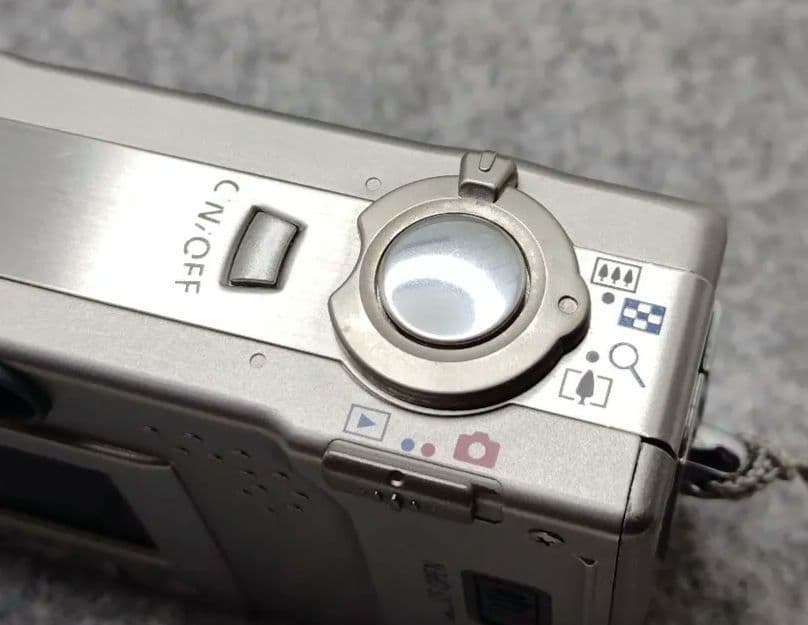 Canon IXY DIGITAL（初代）