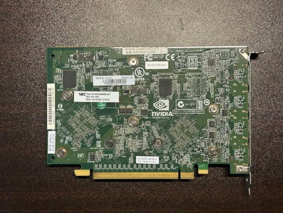 NVIDIA QUADRO NVS 450 Display Port 出力4系統