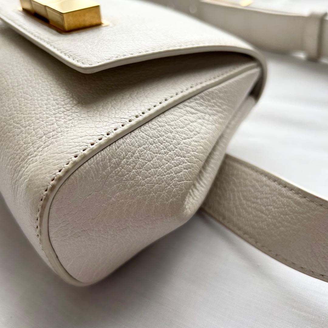 ■高級感■ BOTTEGA VENETA ショルダーバッグ　ダニエルリー