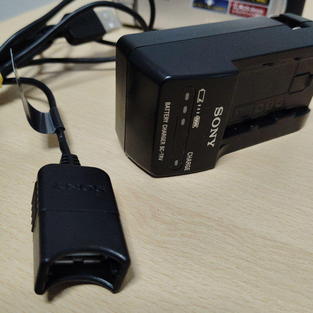 SONY HDR-CX180V ビデオカメラ バッテリーチャジヤーBC―TRV