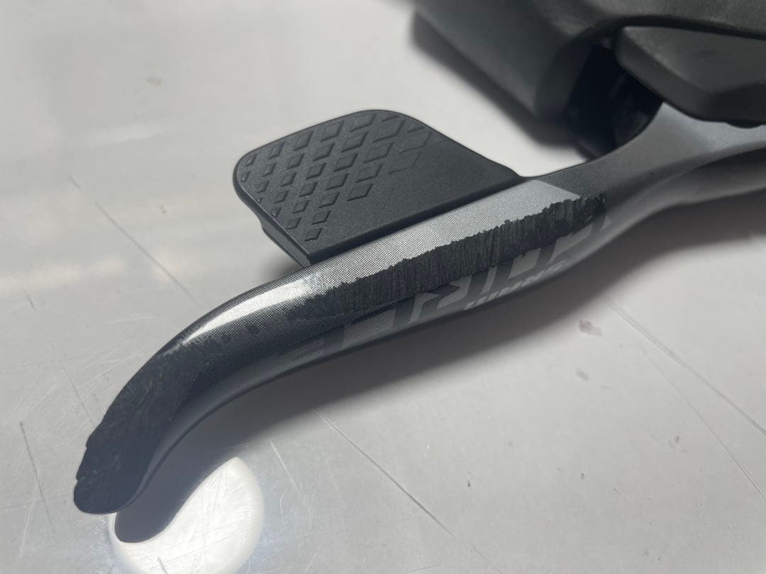 SRAM Force eTap AXS レバー