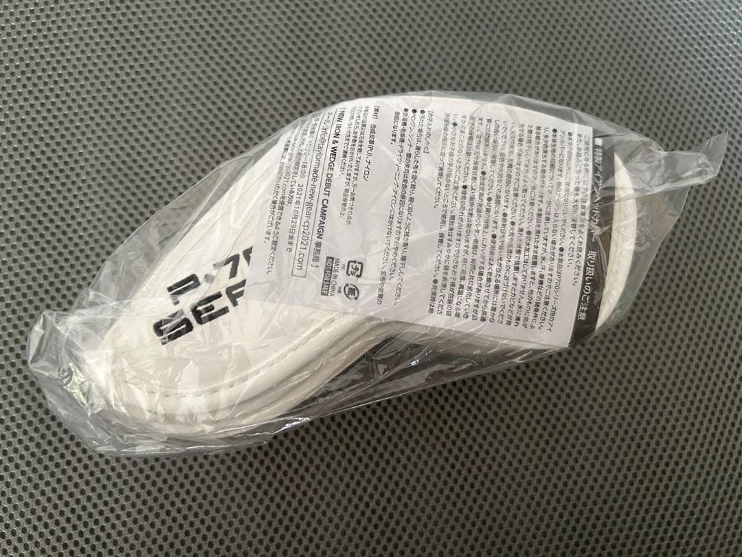 TaylorMade アイアン用ヘッドカバー P700 シリーズ　新品未使用