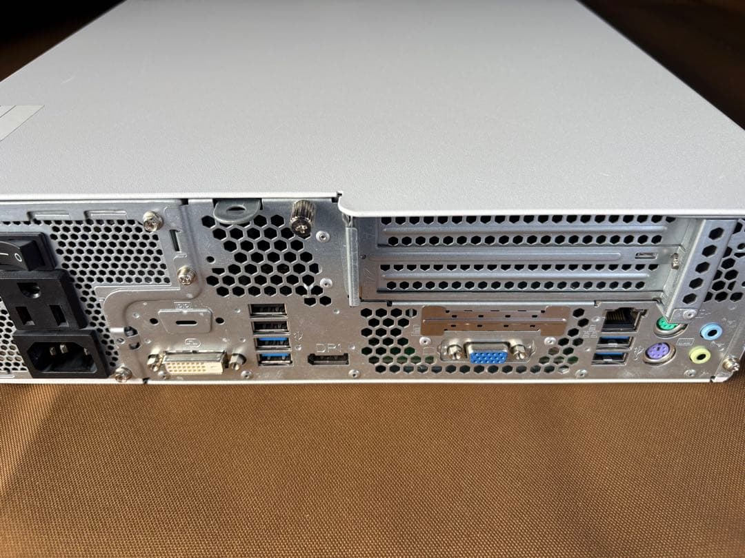 富士通 ESPRIMO 第8世代i5 メモリ16G SSD＋HDD Win11