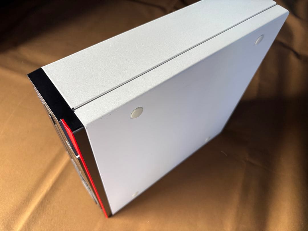 富士通 ESPRIMO 第8世代i5 メモリ16G SSD＋HDD Win11
