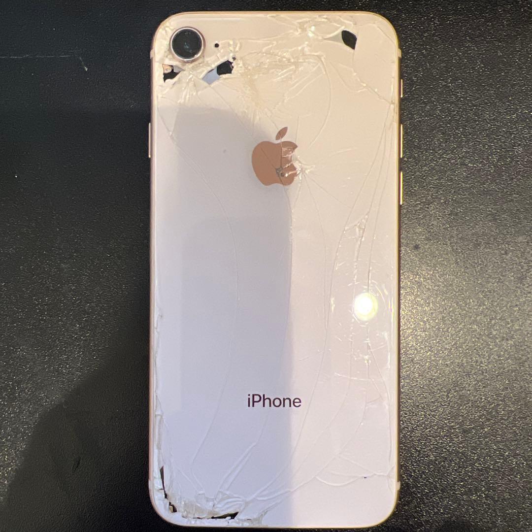 Apple iPhone 8 本体 レッド