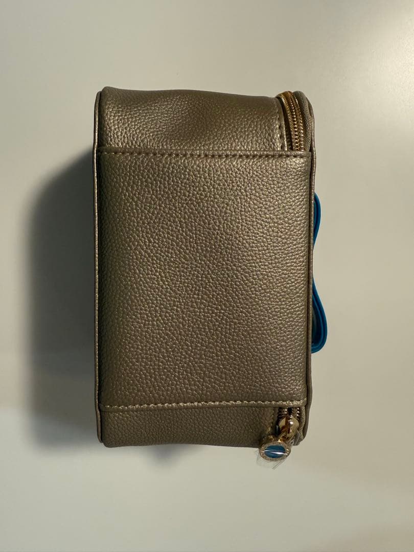 スプリングフラワー　エミレーツ航空　ファーストクラス　アメニティ