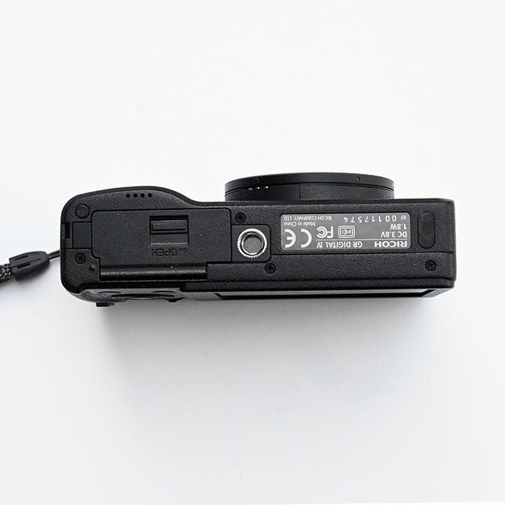 リコー　RICOH GR DIGITAL IV