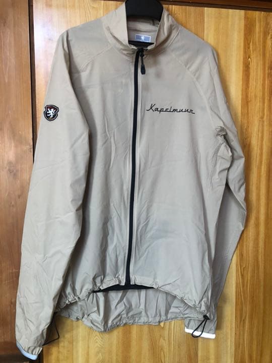 らいぞうカペルミュールKAPELMUURストレッチウィンドブレーカー