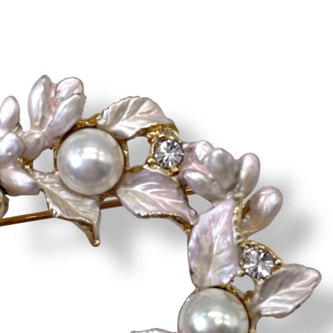 VENDOME BOUTIQUE 貝パール リースブローチ ストーン フラワー