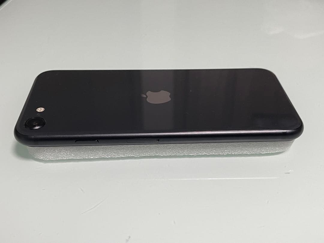 iPhone SE 第2世代 64GB バッテリー87%