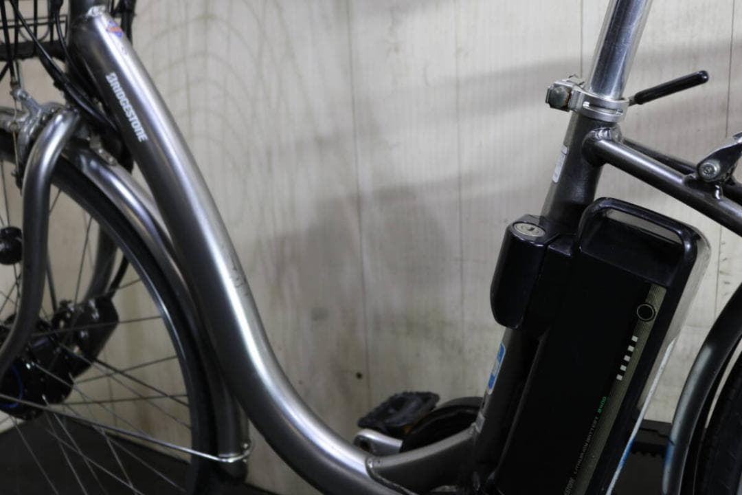 ブリヂストン フロンティア F6AB29 リチウム6AH 26型 SILVER