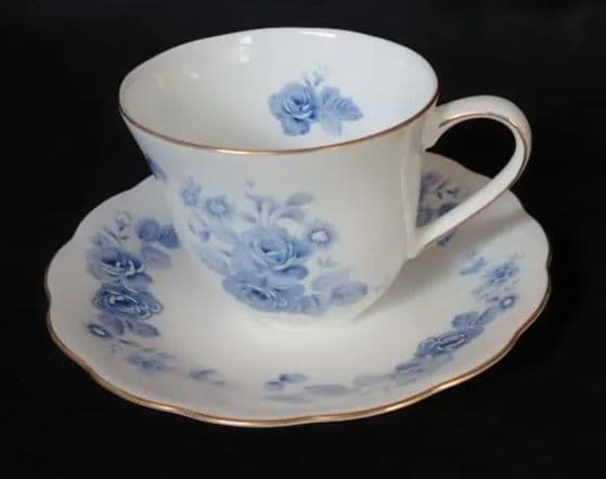 ハナエモリ食器セット (35年程前に購入)【送料込・匿名配送】