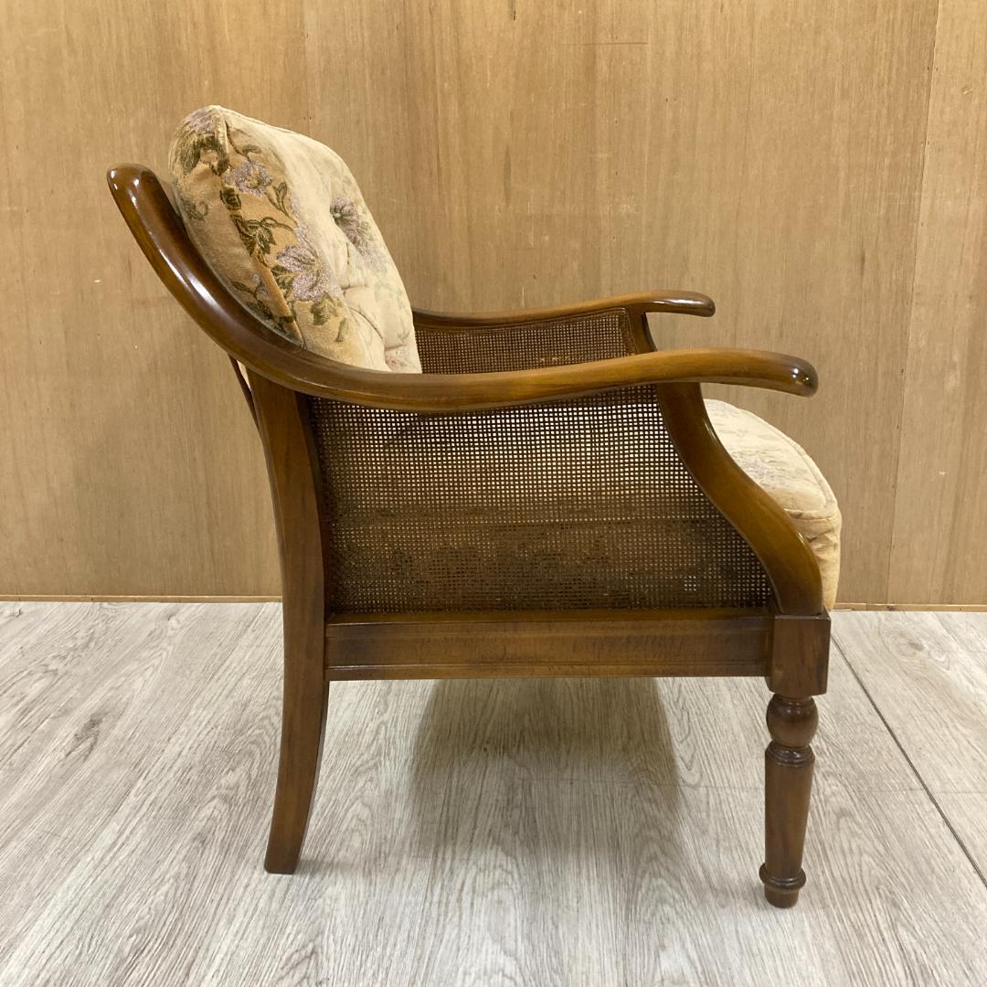 【カリモク】オールド　コロニアル アームチェア　1人掛けソファ 椅子 ①