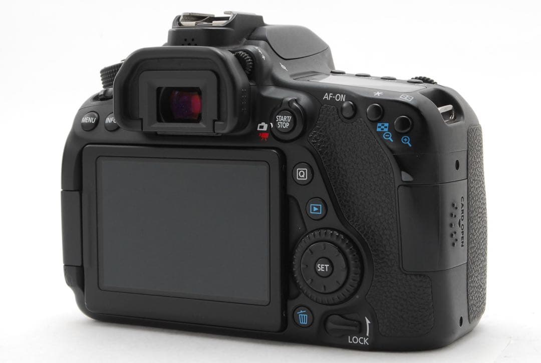 ケビンさま専用大人気機種＆ダブルレンズの大満足セット❣️Canon EOS 80D