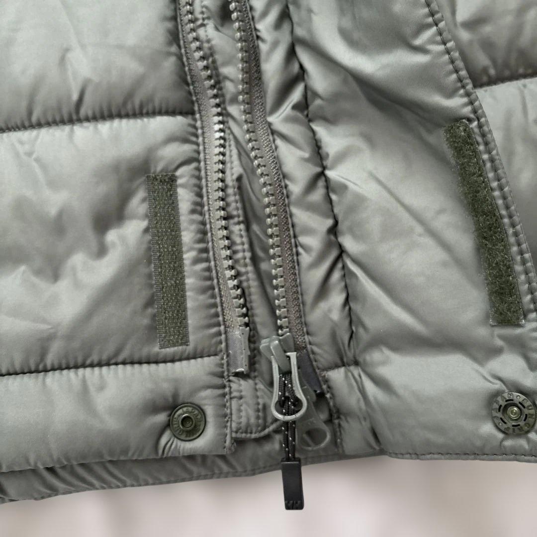 HELLY HANSEN アウター　ダウン　Mサイズ