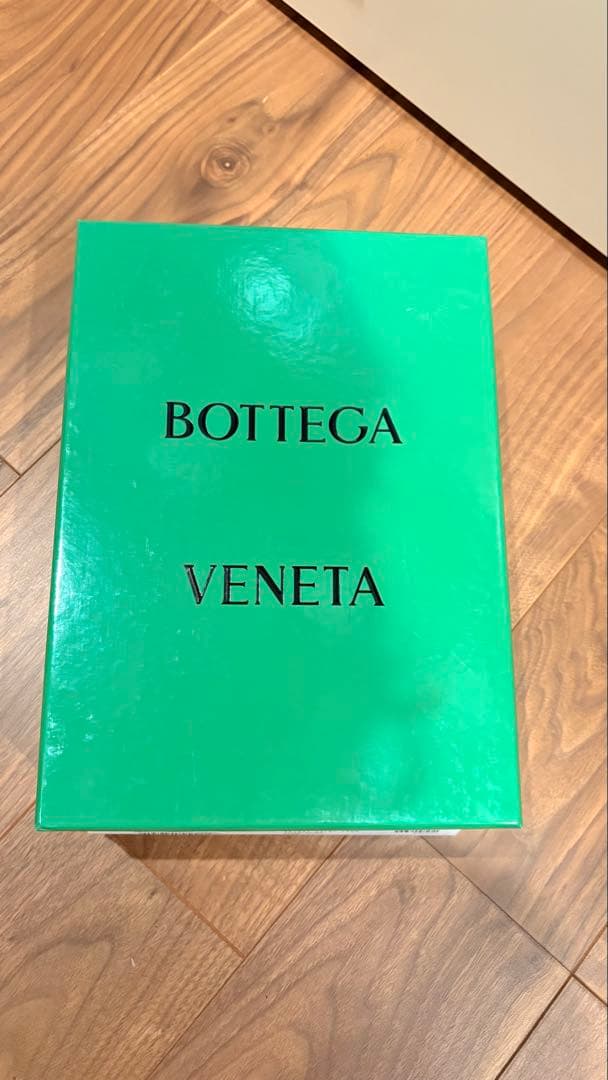 【極美品】Bottega Veneta アトミックミュール 37