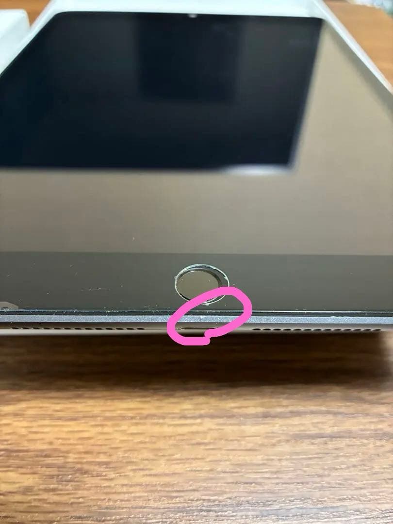 iPad 第7世代 Wi-Fi 32GB スペースグレイ