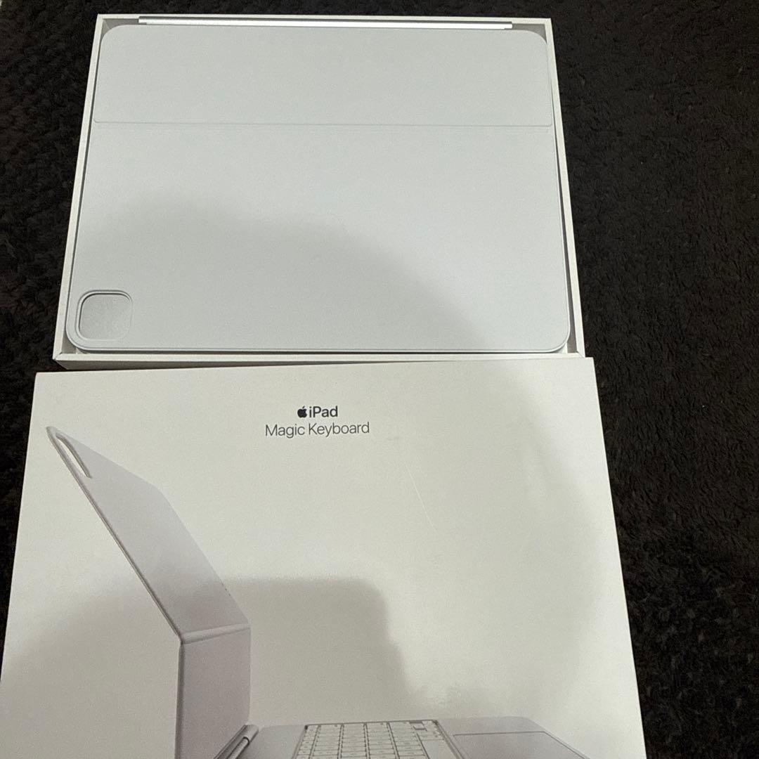 13インチiPad Pro用Magic Keyboard A2974-ホワイト